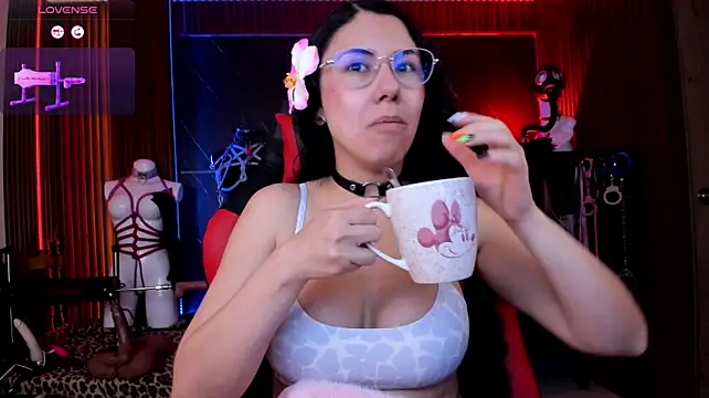 XiaQueen - Shibari harness on my breasts
