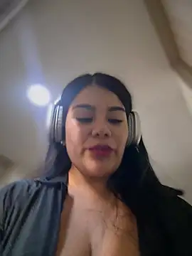 Issane_Peru - Ged naked and you play my pussy