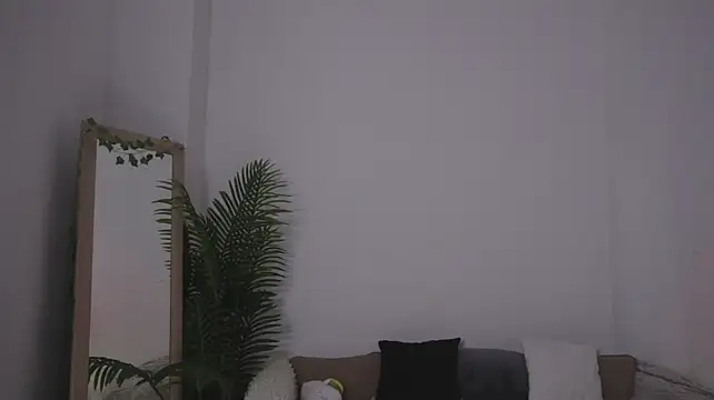 TariLechliter - Lift top hot tease big boobs+squeeze