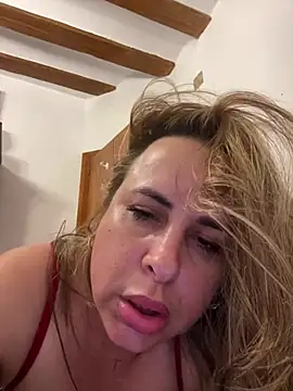 Laarti - Anal y Squit