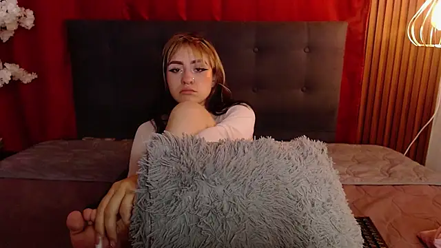 Melodyygirl_ - Spanks ass x10