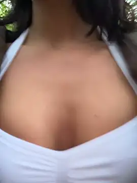 Lizzie-Rae - Come have fun with me in the woods