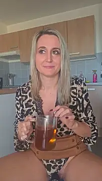 Malicia-hot - 30 fessées
