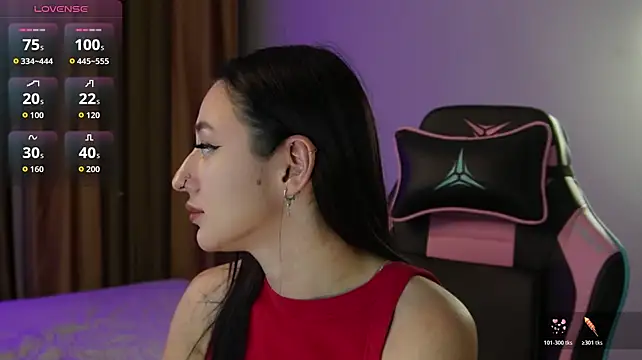 Fiona-Love - show tits