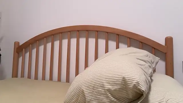 Nooneknowspoppy - rub tits 揉胸