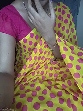 Cute-Smiely-Queen-Telugu - Ice on boobs