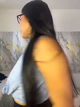Leandra_jhonson - oil and spankings on my ass