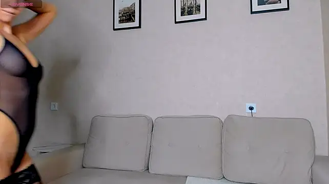 BloomingOfVanessa - Boobs seduction + LT get spicy photo 💦