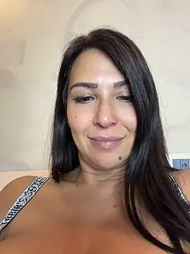 Cataleya80 - Giochiamo con il dildo ovunque 🐷💦