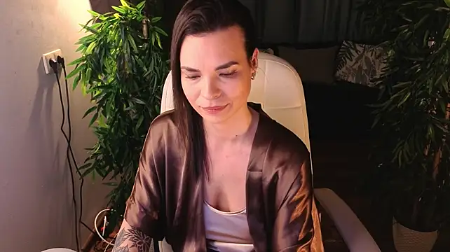 Anna_Bonita - show mommy's panties