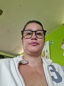 Keilymadam - Boobs with ana____