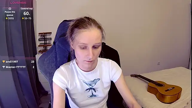 KatiKate - sucking fingers sexually
