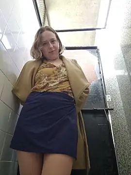 Public_Katrisha - 2 fingers in my pussy