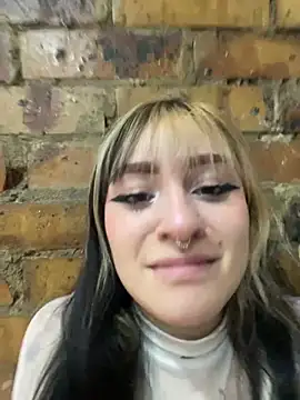 Melodyygirl_ - Spanks ass x10
