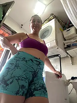 Bia_sexynovaes - Bia senta de 4 no pau e faz squirt 💦