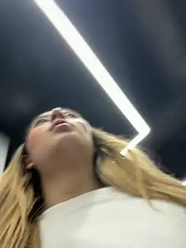 Kloe__t18 - Play with dildo in pussy at bathroom gym