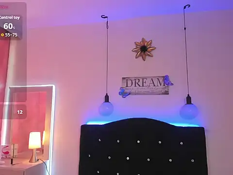 Enola_holmess - naked me and oil in tits