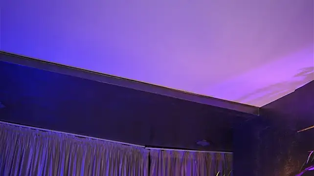 HotBustyBabeX - The squeeze and tease