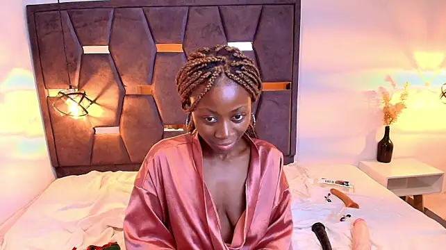 Sara_Naugty - SHOW MY PUSSY+RUB MY CLIT🔥