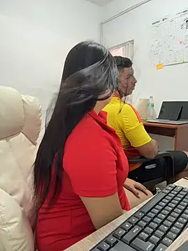 Angie_e - Open pussy in office Risky boss 🤫