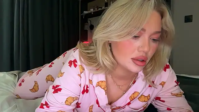 Blissdimicco - tits out