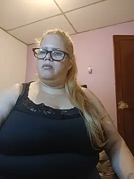 EllisW8 - naked