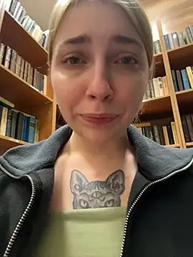 Sunny___Bunny - orgasm in the library
