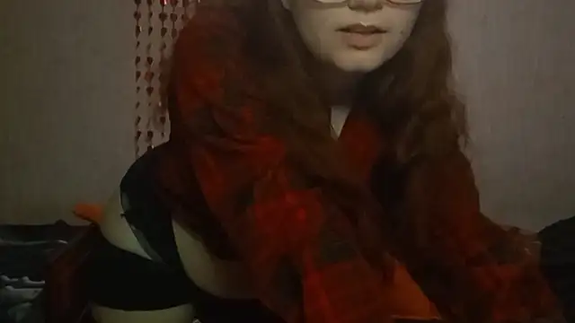 Miyabeee - to play with one's nipples under the shi