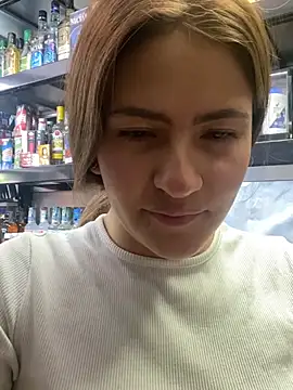 Andrea_19blonde - Show bobis in Store