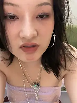 Mimiss02 - 买大黑牛麦克风和爸爸玩
