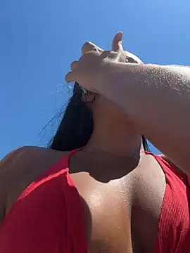 SaryJonex - GETTING NAKED ON THE BEACH FOR FIVE MINU