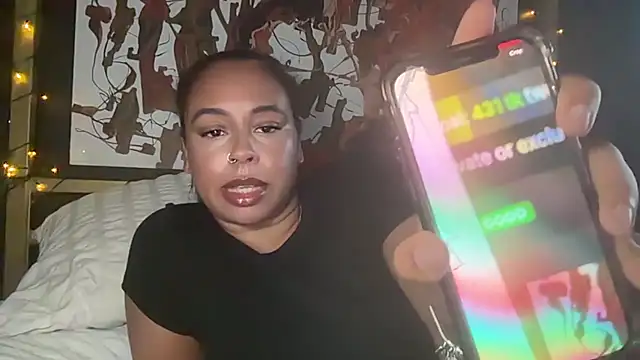 AriesBaddiee_ - twerk my phat ass