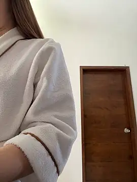 ZaraCarterX - ALL NAKED + FINGERING STANDING