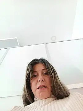 Emma_tour - W Make me vibrate in public