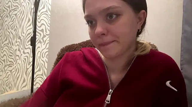 ShavonneFahrenkrug - Try to remove the tank top