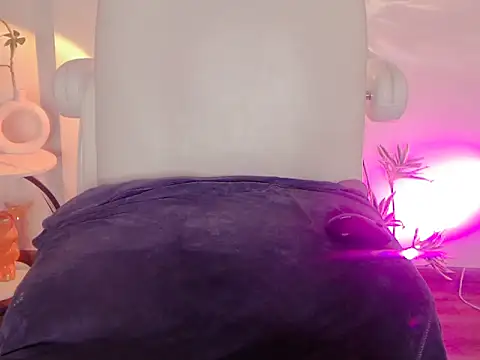 Janise_love - oil pussy( bướm bóng bẩy)😁😀😀