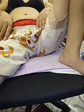 Hara_lusia83 - The girl is sexy, big, and seductive.