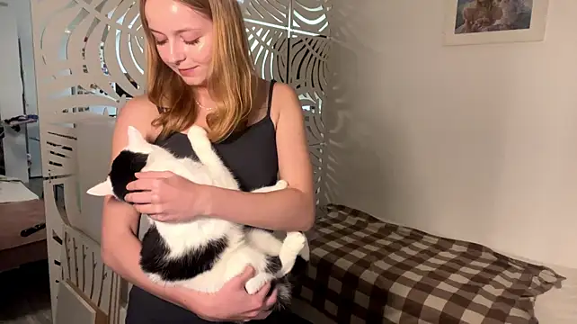 JaimeScheaffer - play with boobs, squeeze them!