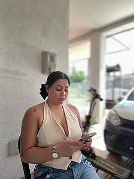 ValeryGrey - Neighbors nearby, wet my pussy🥵+🎁4LT