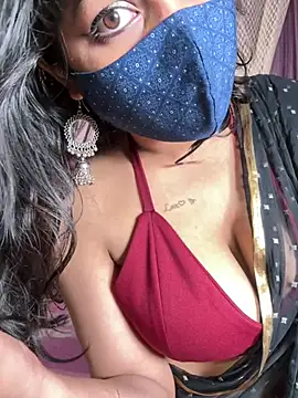 Lisa_afreen - Last tipper name on boobs