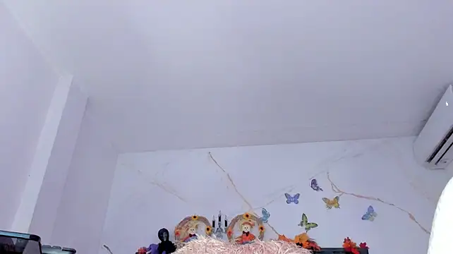 IsiisLovei - make me look great