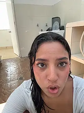 MeggyMae_ - show asshole in doggy