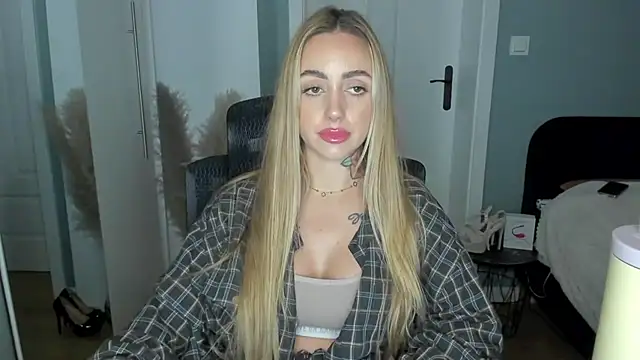 SexyCoralie - use my lush and let me feel you x