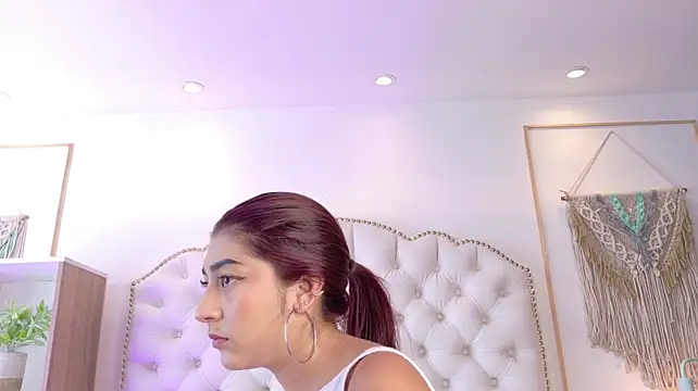 AriaStonne - Rub clit with panty