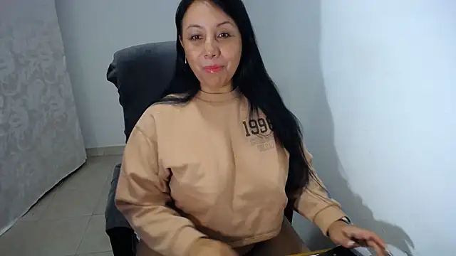 SoyElena46 - completely naked