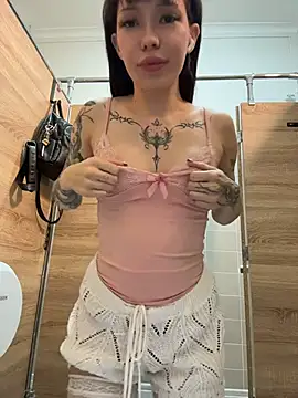Babydolll - MASSAGE PUSSY LIPS IN PUBLIC MAN WC🚽