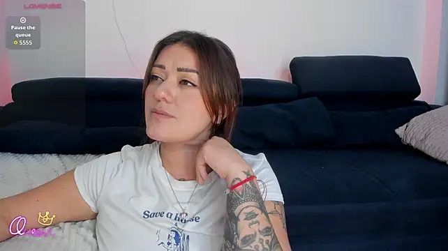 Sofiawilson_ - DOGGY STILE *SPANK MY ASS