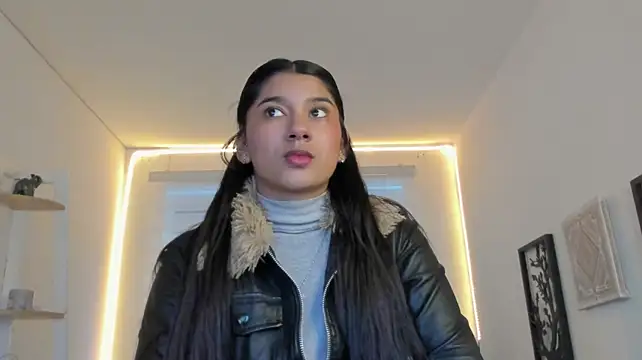 Aurora_Blazee - show tits