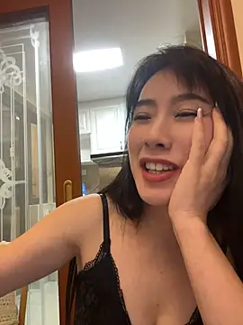 CiCi9 - 🦌园长户外闺蜜舔乳头