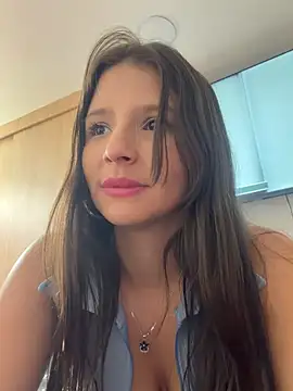 Anthonellaa11 - finger in pussy